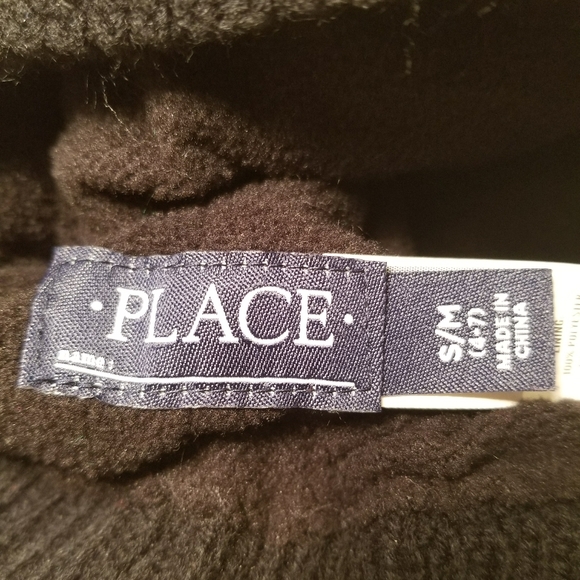 Black cable knit hat - Picture 6 of 7